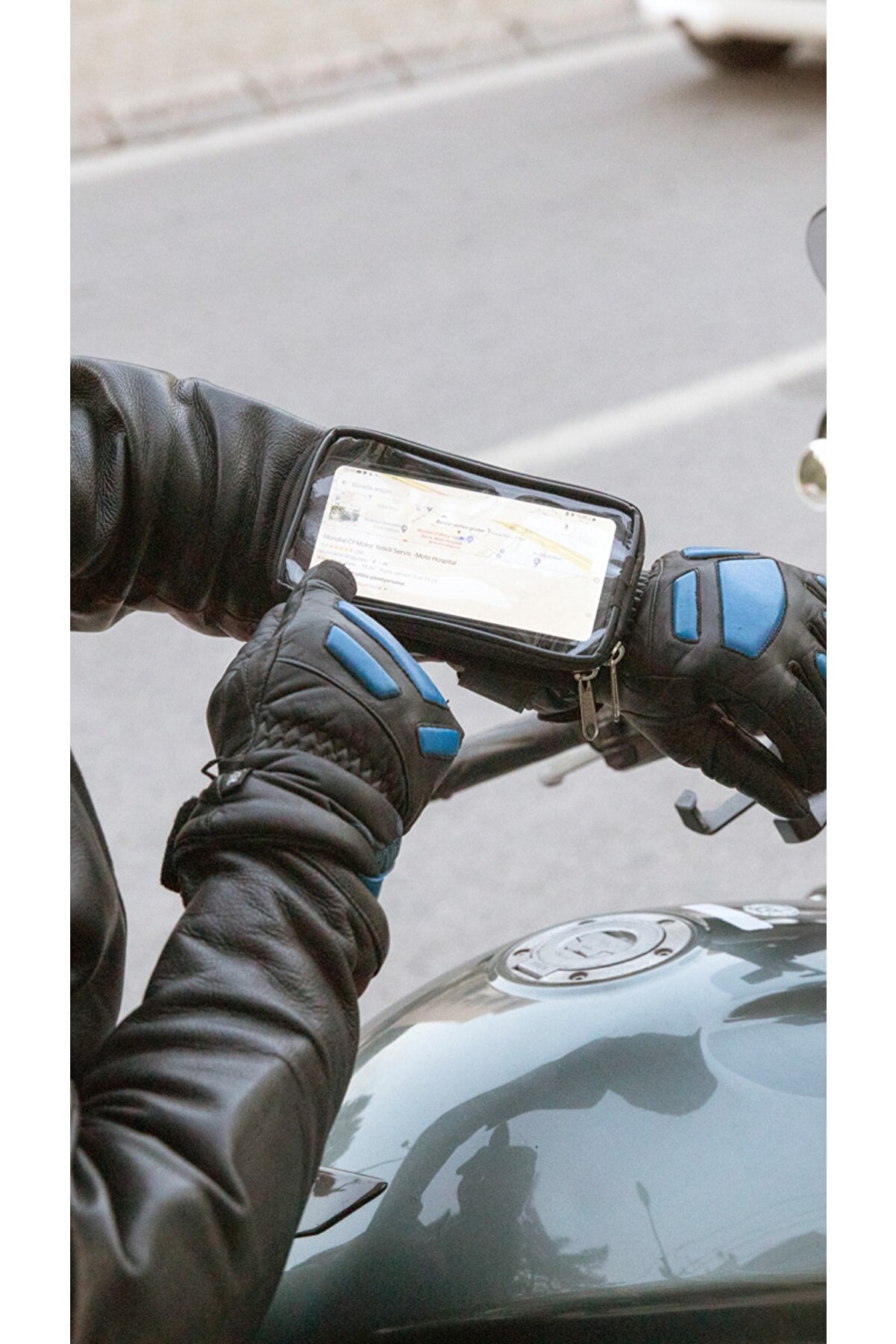 Motosiklet Kola Takılan Çantalı Telefon Tutucu
