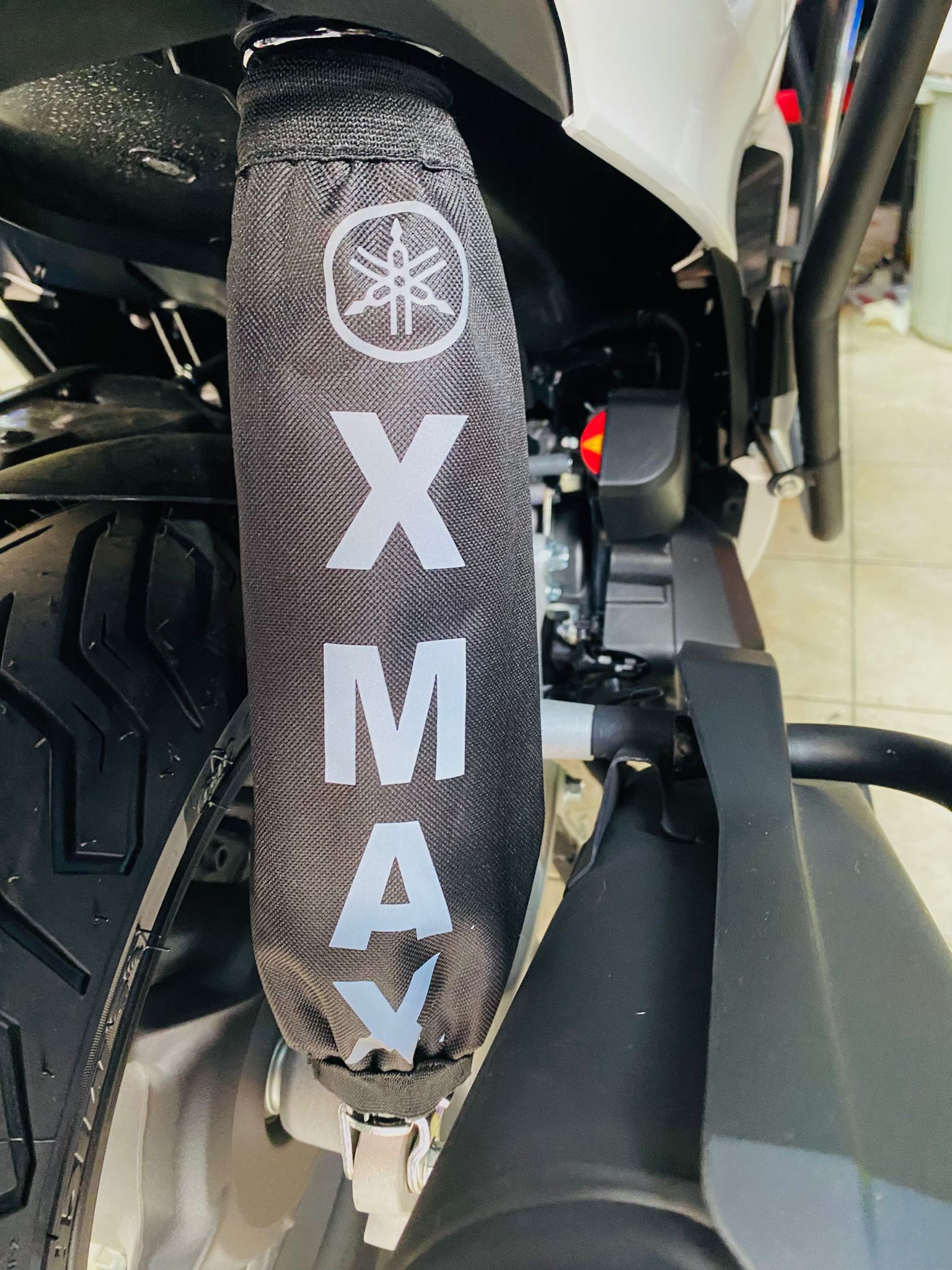 XMAX AMORTİSÖR ÇORABI REFLEKTÖRLÜ